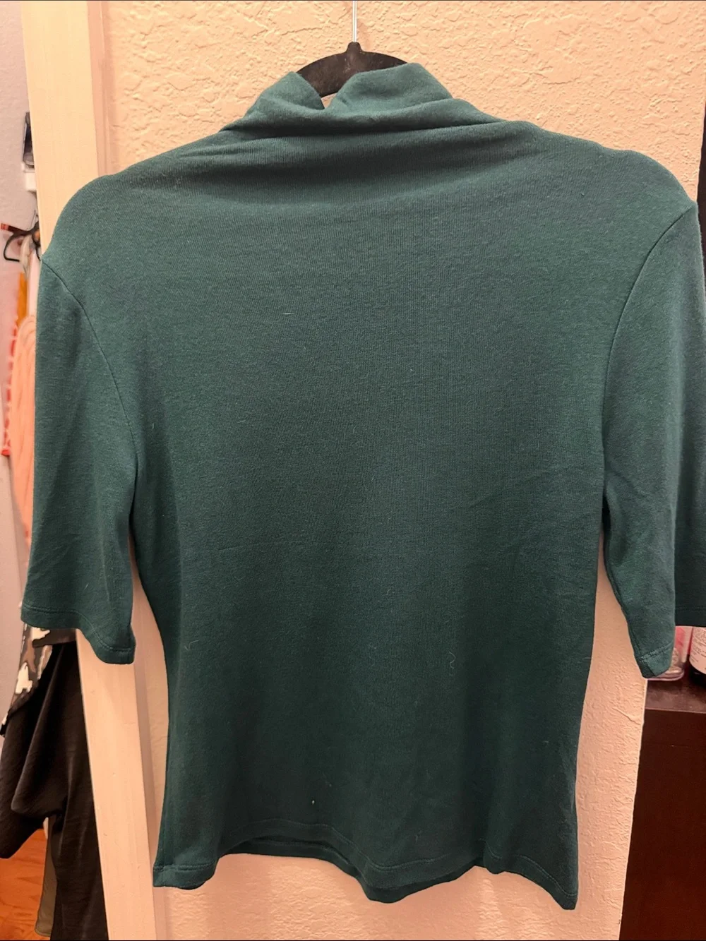 Woman’s Teal Short-Sleeve Hooded Knit Shirt